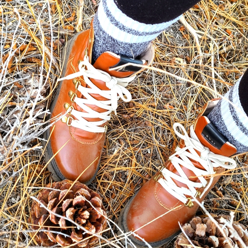 📣CYBER SALE📣LAST CALL Steve Madden hiking camping boots